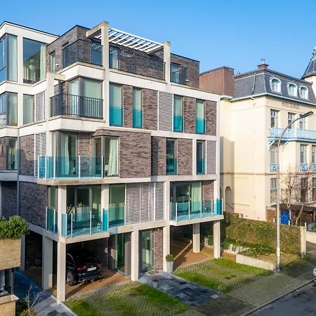 Trendy En Stijlvol Appartement Aan Zee - 4P De Haan Exterior photo